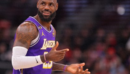 九游娱乐网页版-只差2次助攻，41岁老詹又要达成NBA绝无仅有的纪录，晚辈只能仰望|詹姆斯|湖人|勒布朗·詹姆斯|勇士|后卫_新浪体育_新浪新闻